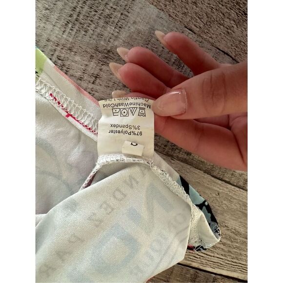 SHEIN Graphic Comic Strip Book Newspaper Pop Art Cropped Tank Top | S - Picture 5 of 6